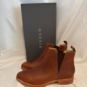 Nisolo Classic Chelsea Boot, Brandy, Size 6, NEW IN BOX